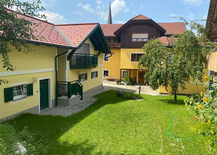 Zum Fuchs - Familie Andrä Gasthof Hermagor-Pressegger See